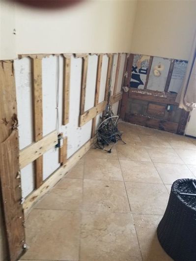 Image No.32-4 Bed Property for sale