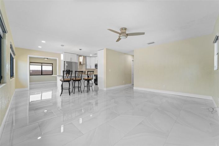 Image No.4-4 Bed Property for sale