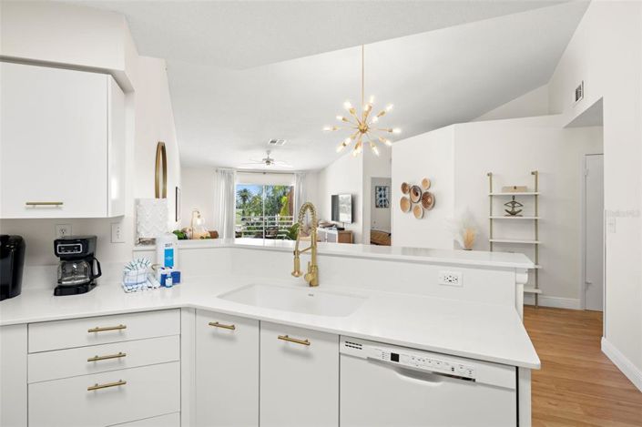 Image No.26-2 Bed Property for sale