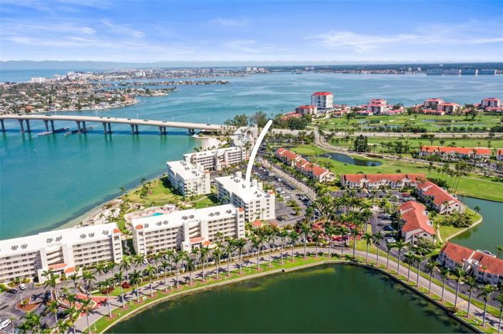 Image No.27-2 Bed Property for sale