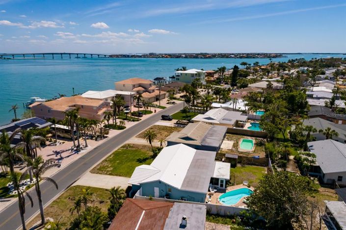 Image No.22-3 Bed Property for sale