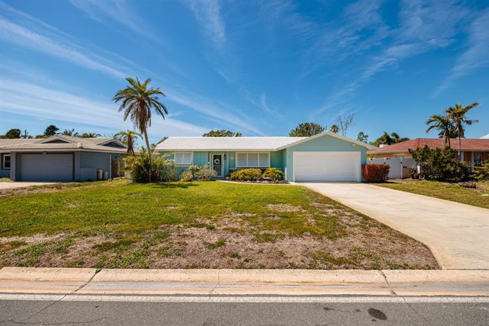 Image No.36-3 Bed Property for sale