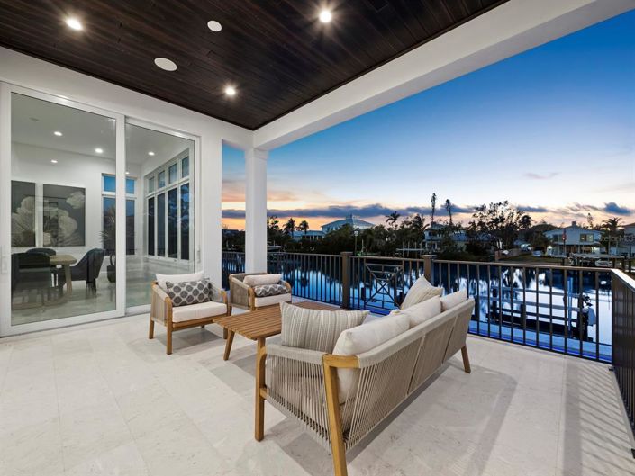 Image No.20-4 Bed Property for sale