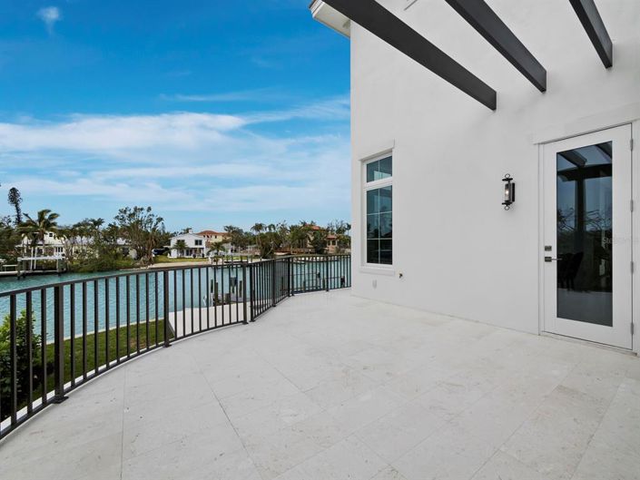 Image No.34-4 Bed Property for sale