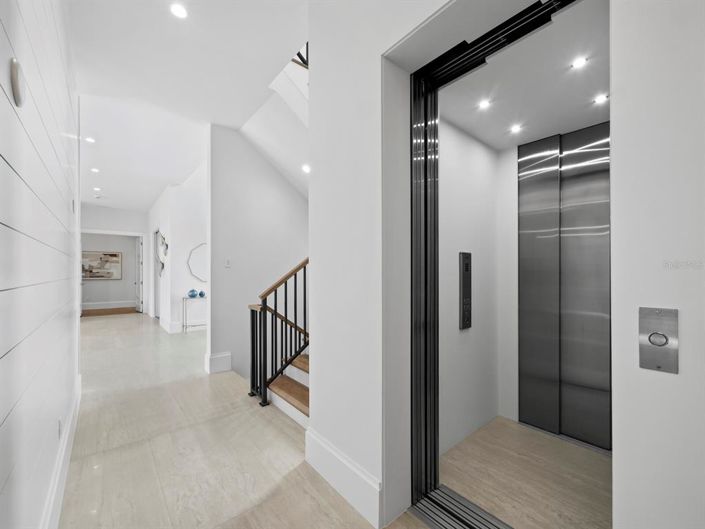 Image No.38-4 Bed Property for sale