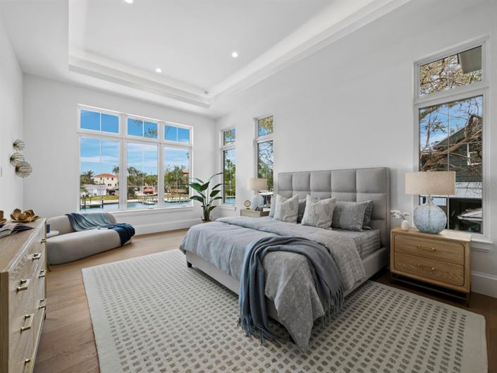 Image No.40-4 Bed Property for sale