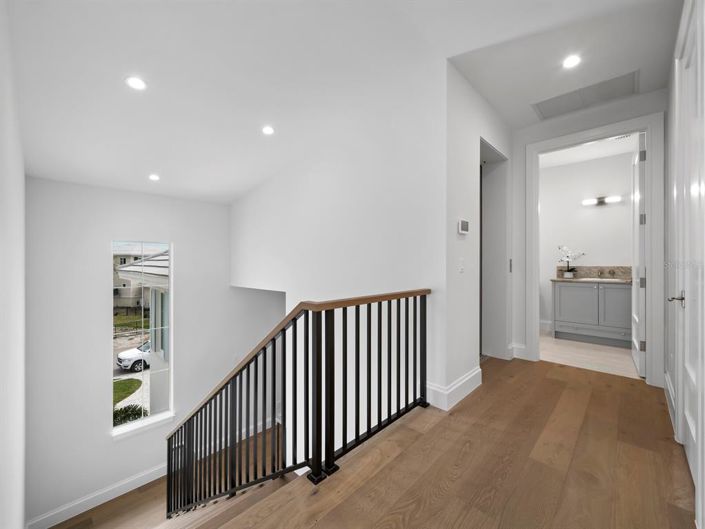 Image No.58-4 Bed Property for sale