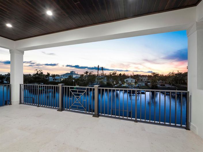 Image No.67-4 Bed Property for sale