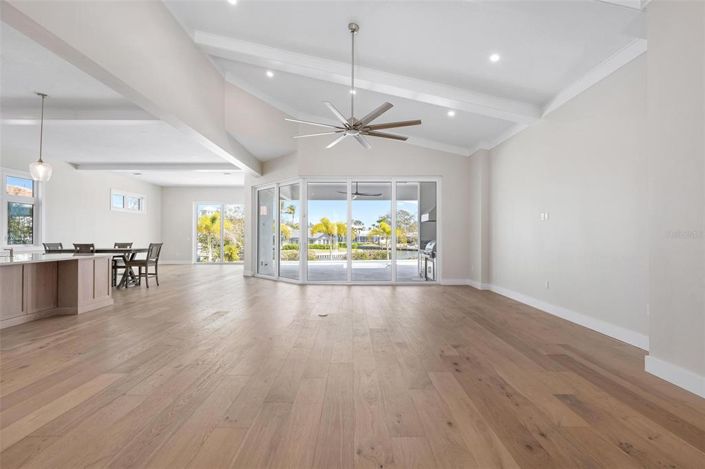 Image No.9-Propriété de 4 chambres à vendre à Sarasota