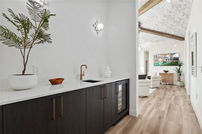 Image No.45-8 Bed Property for sale