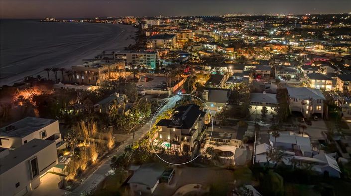 Image No.7-8 Bed Property for sale