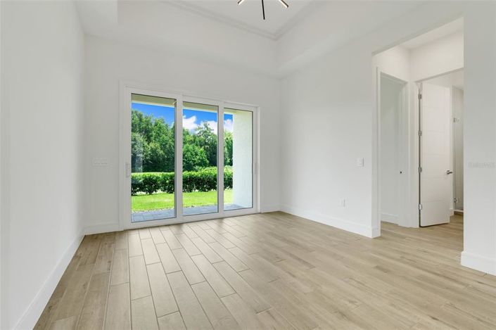 Image No.23-3 Bed Property for sale