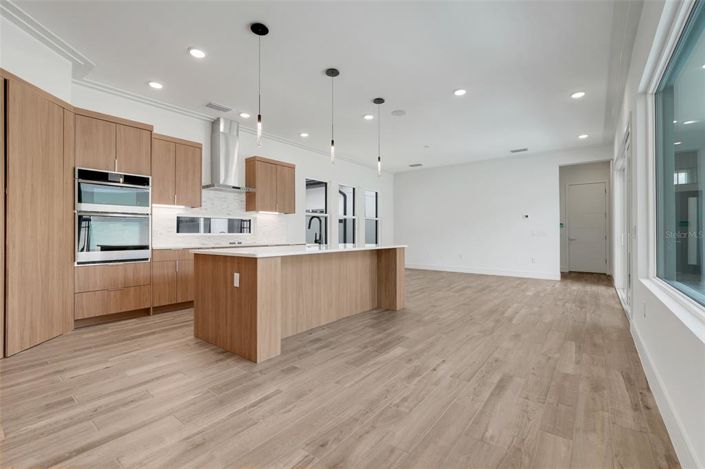 Image No.26-3 Bed Property for sale