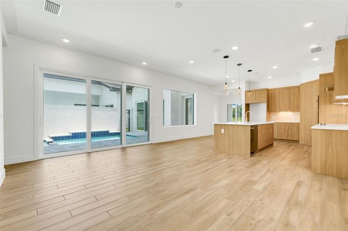 Image No.34-3 Bed Property for sale