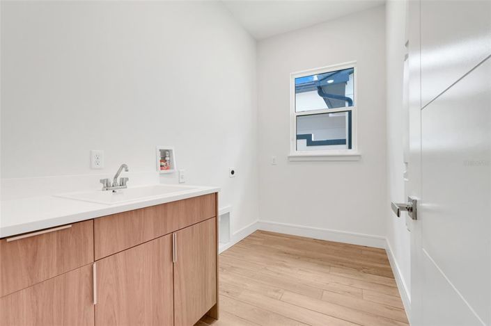 Image No.36-3 Bed Property for sale