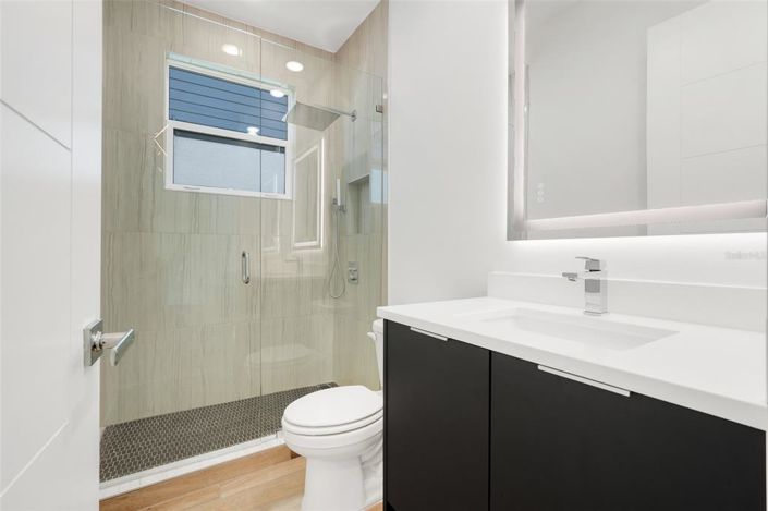 Image No.39-3 Bed Property for sale