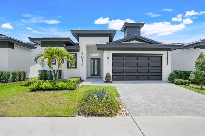 Image No.6-3 Bed Property for sale