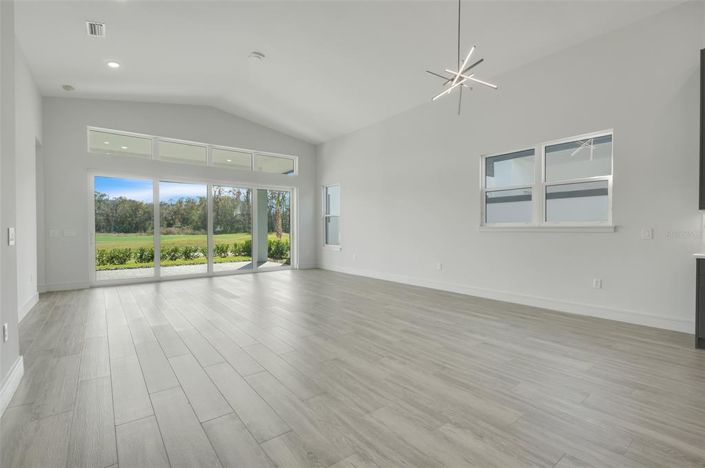 Image No.19-4 Bed Property for sale