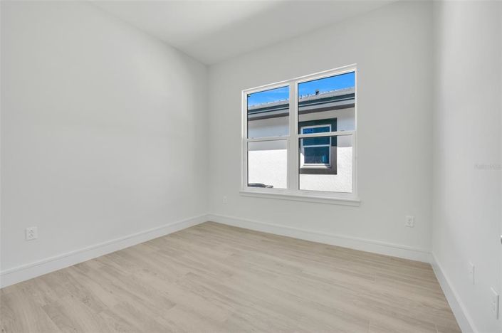 Image No.32-4 Bed Property for sale