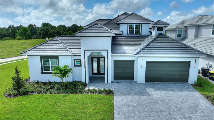 Image No.1-4 Bed Property for sale