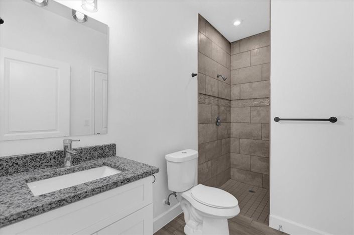 Image No.20-4 Bed Townhouse for sale