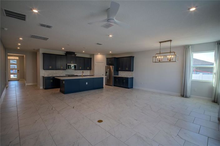 Image No.12-4 Bed Property for sale