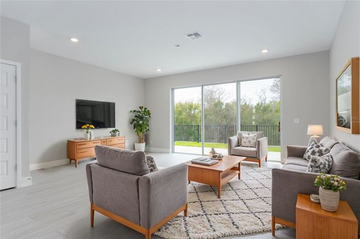 Image No.5-3 Bed Townhouse for sale