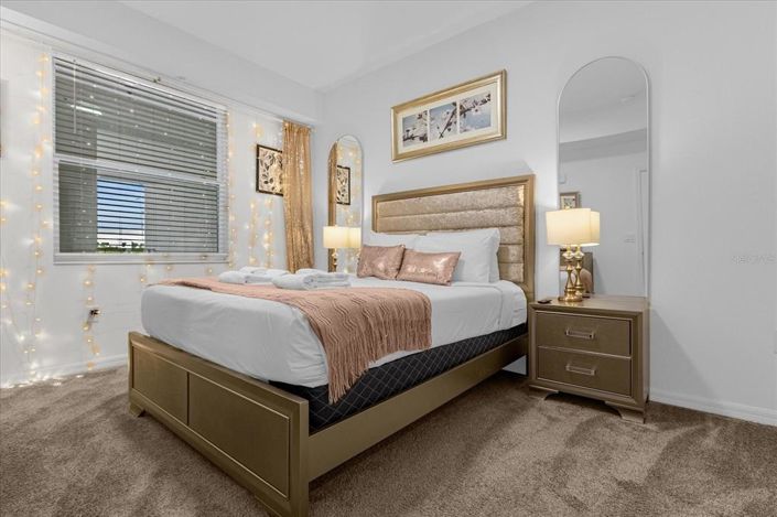 Image No.10-2 Bed Property for sale