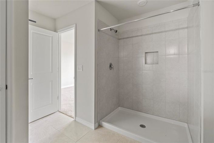 Image No.19-3 Bed Townhouse for sale