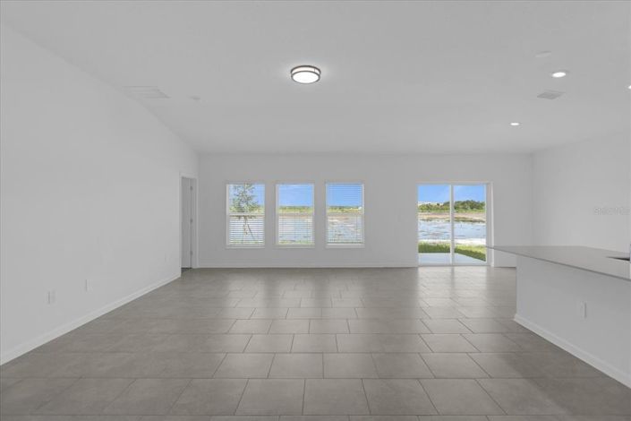 Image No.11-4 Bed Property for sale