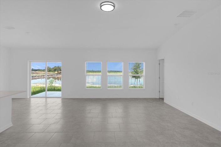 Image No.8-Propriété de 4 chambres à vendre à Kissimmee