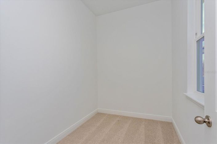 Image No.30-4 Bed Property for sale