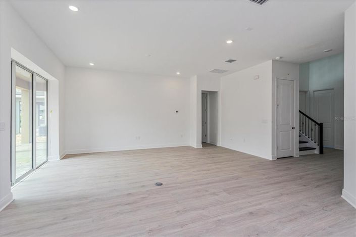 Image No.8-4 Bed Property for sale