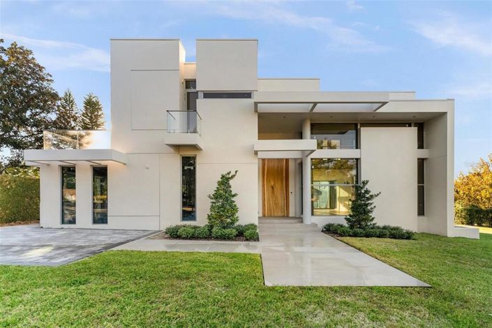 Image No.29-4 Bed Property for sale