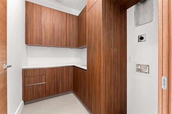 Image No.35-4 Bed Property for sale