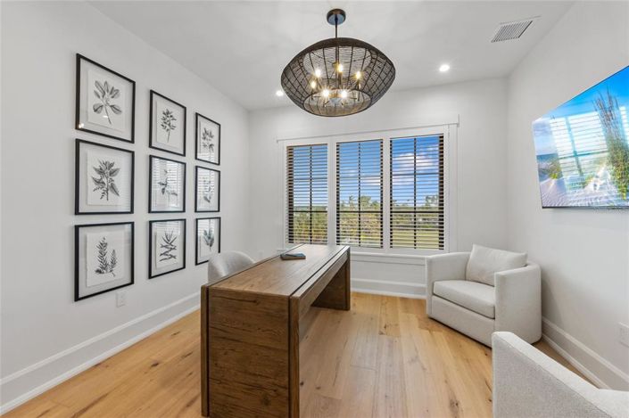 Image No.19-4 Bed Property for sale