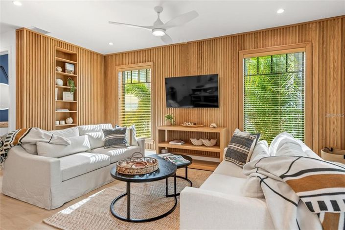 Image No.19-5 Bed Property for sale