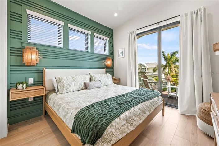 Image No.54-5 Bed Property for sale