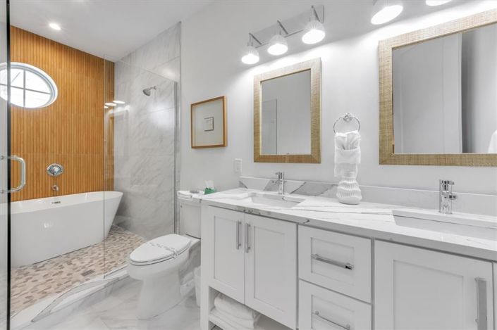 Image No.34-6 Bed Property for sale