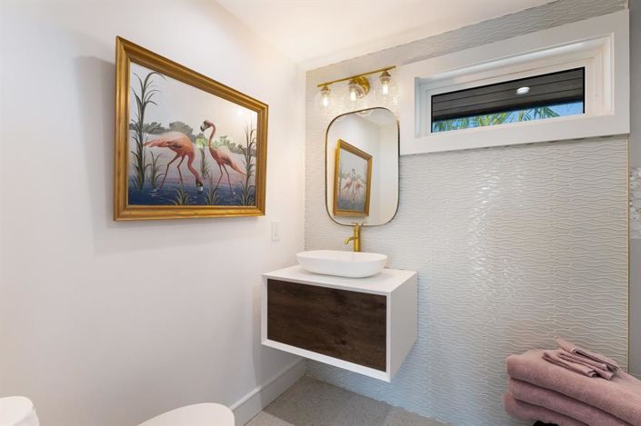 Image No.25-3 Bed Property for sale