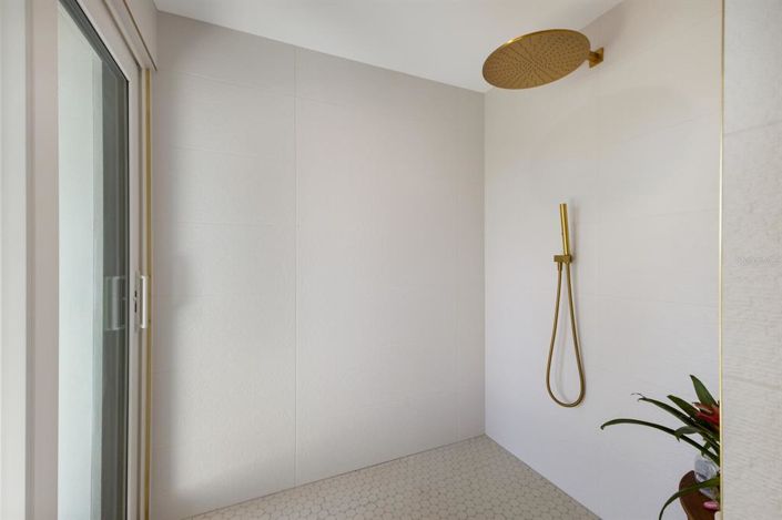 Image No.33-3 Bed Property for sale