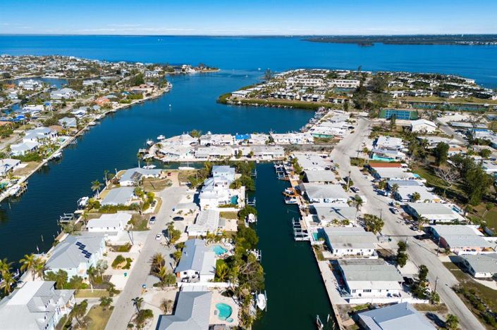 Image No.49-3 Bed Property for sale