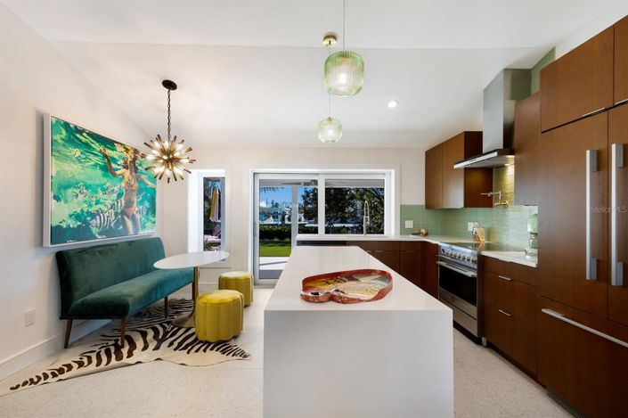 Image No.6-3 Bed Property for sale