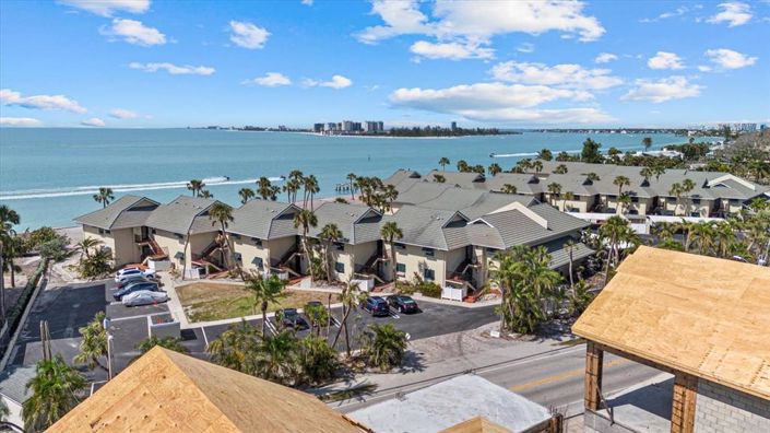 Image No.1-Propriété de 4 chambres à vendre à Sarasota