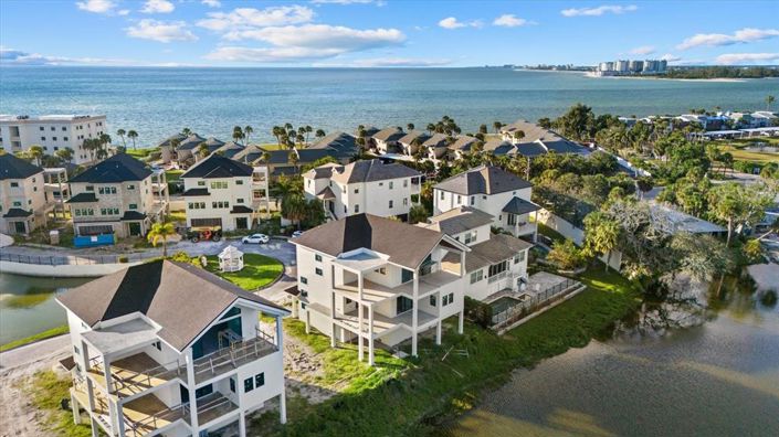 Image No.18-Propriété de 4 chambres à vendre à Sarasota