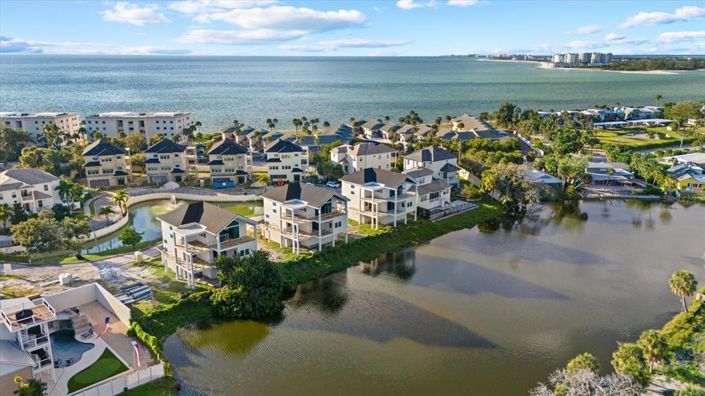 Image No.21-Propriété de 4 chambres à vendre à Sarasota