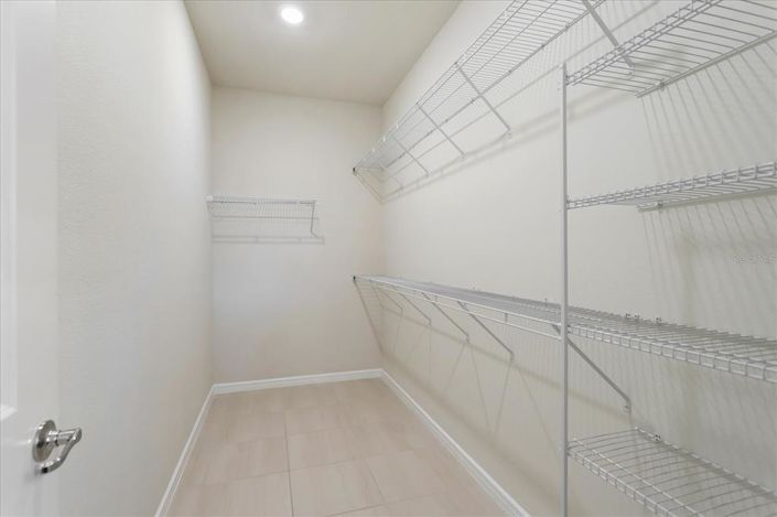 Image No.13-4 Bed Property for sale