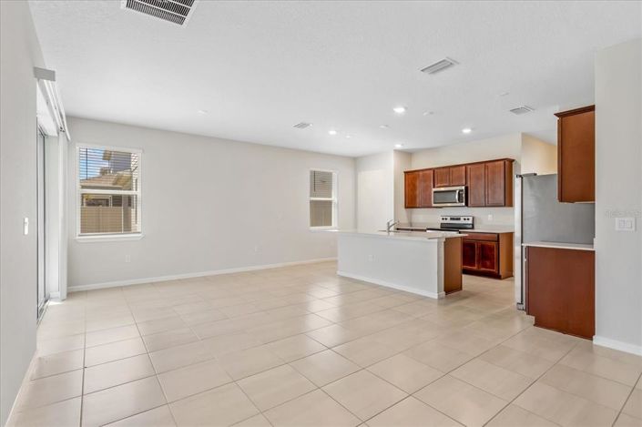 Image No.7-4 Bed Property for sale