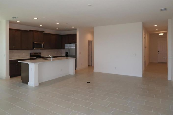 Image No.12-4 Bed Property for sale