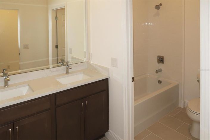 Image No.15-4 Bed Property for sale